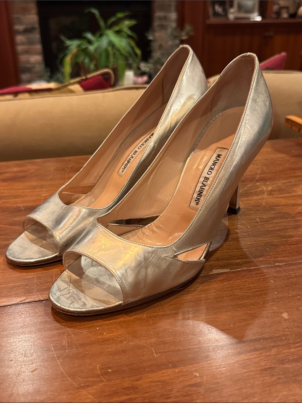 Manolo Blahnik Silver Metallic Leather Open Toe Pumps Classic 40 1/2 10 Heels